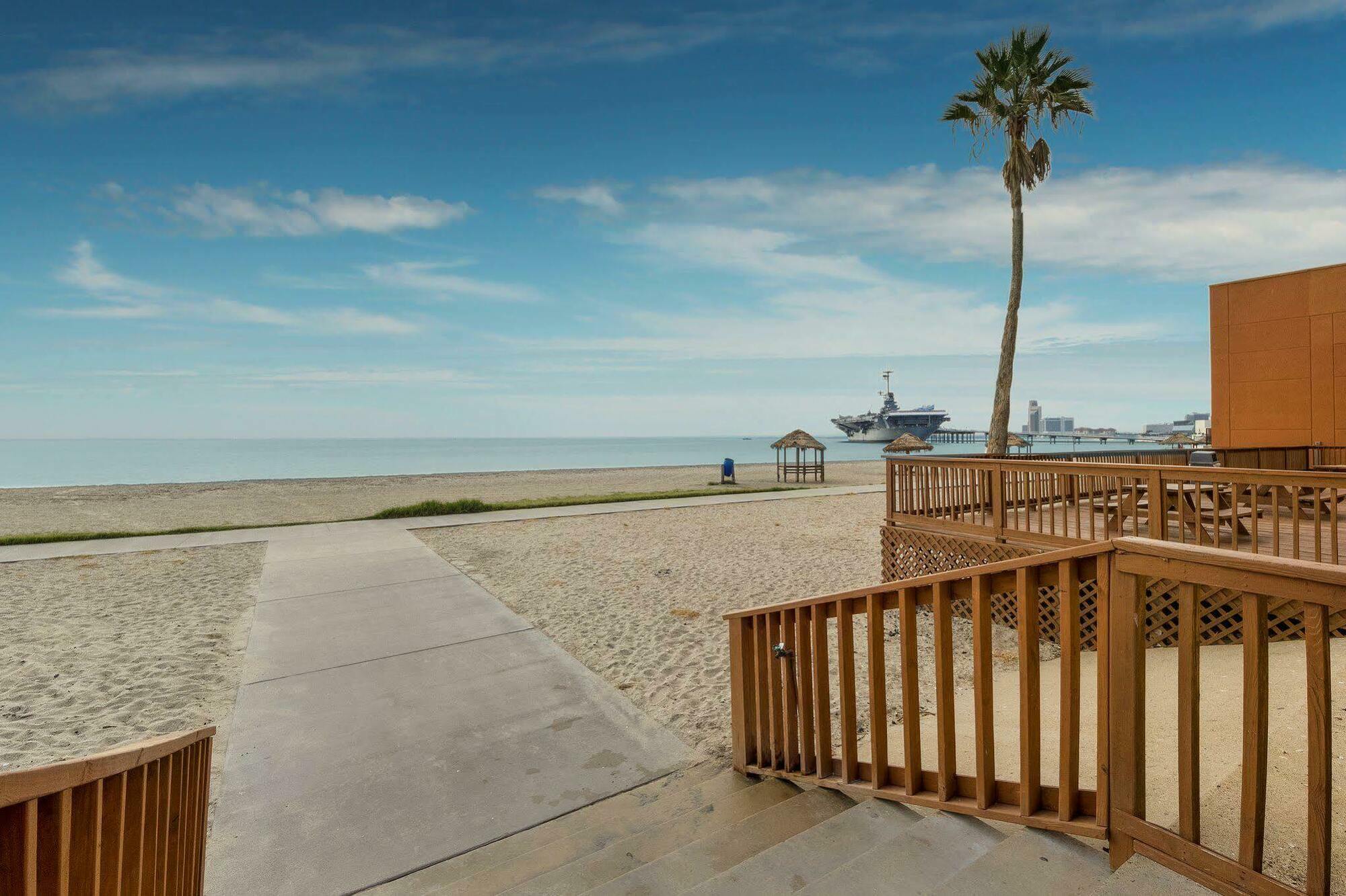 Quality Inn & Suites On The Beach Corpus Christi Zewnętrze zdjęcie